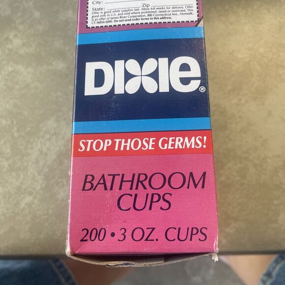 Vintage 1991 Disney Mickey Mouse Dixie Cups 3oz Bathroom Dispenser Size 183 Cups - Picture 5 of 11